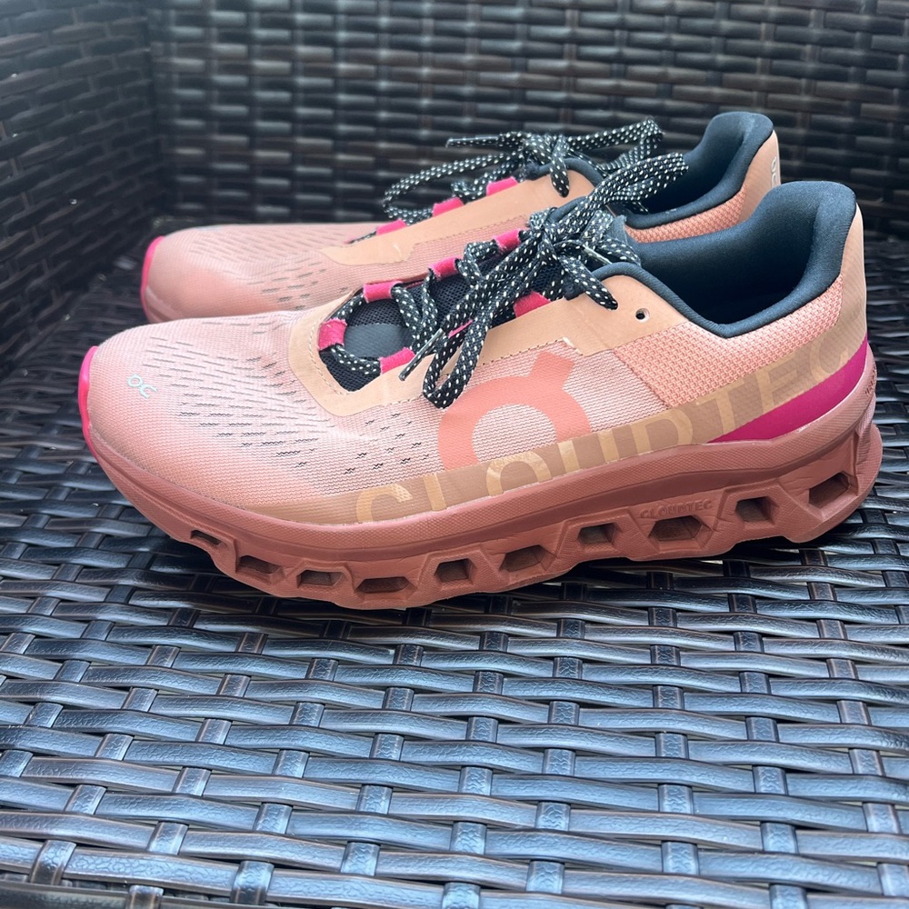 On Cloudtec Cloudrunner Women’s Pink Running Snea… - image 1